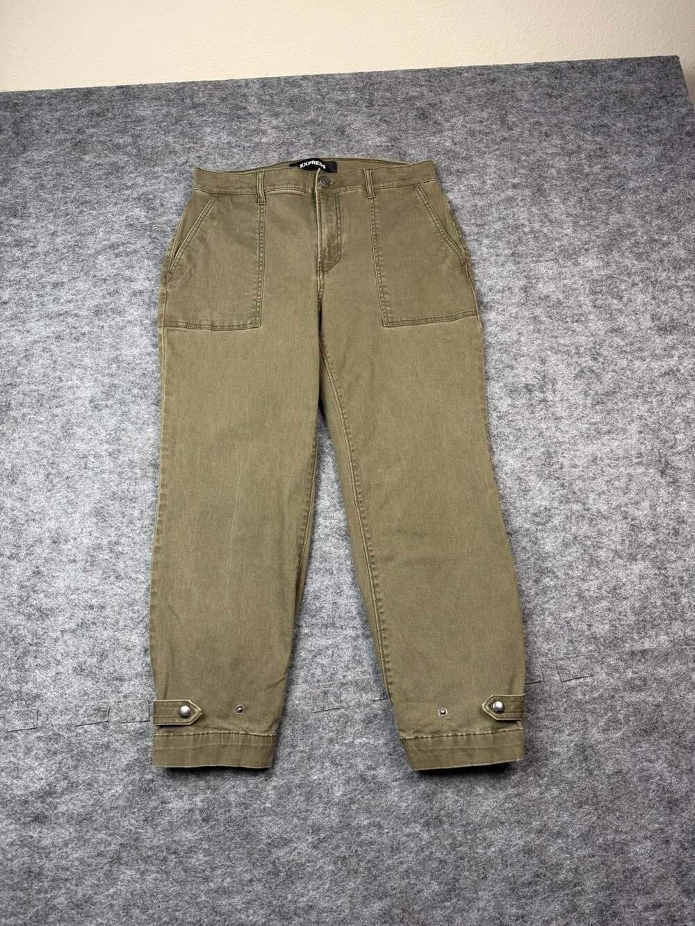 Express Cropped Straight High Rise Size 8 Green Pants